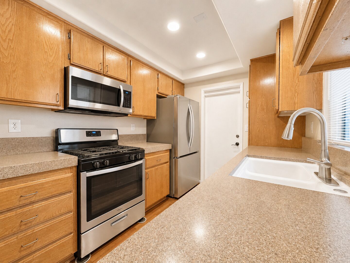 1629 Windmill Ln Unit E - Corona - California - 2 bed, 2 bath rental property