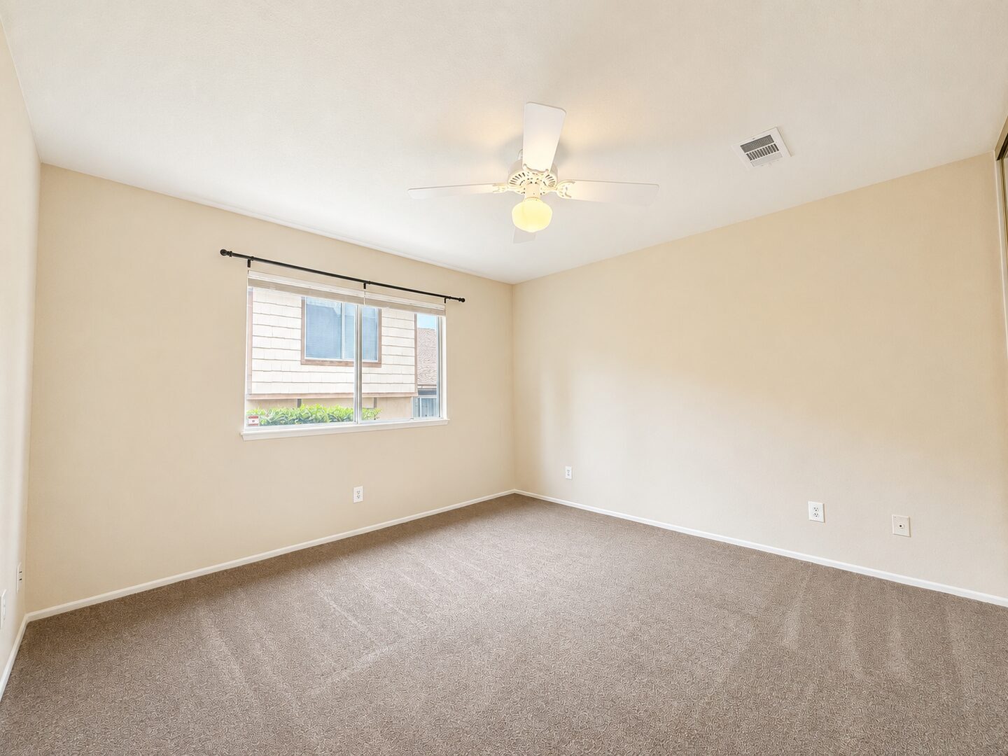1629 Windmill Ln Unit E - Corona - California - 2 bed, 2 bath rental property