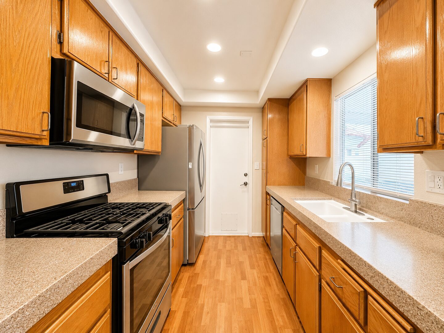 1629 Windmill Ln Unit E - Corona - California - 2 bed, 2 bath rental property