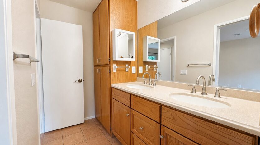 1629 Windmill Ln Unit E - Corona - California - 2 bed, 2 bath rental property