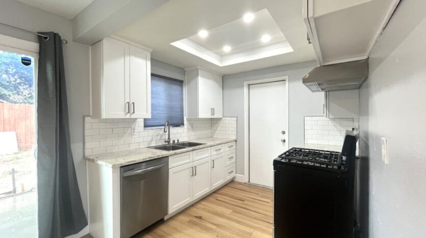 1708 Fairfield Ct - Ontario - California - 2 bed, 1.5 bath rental property