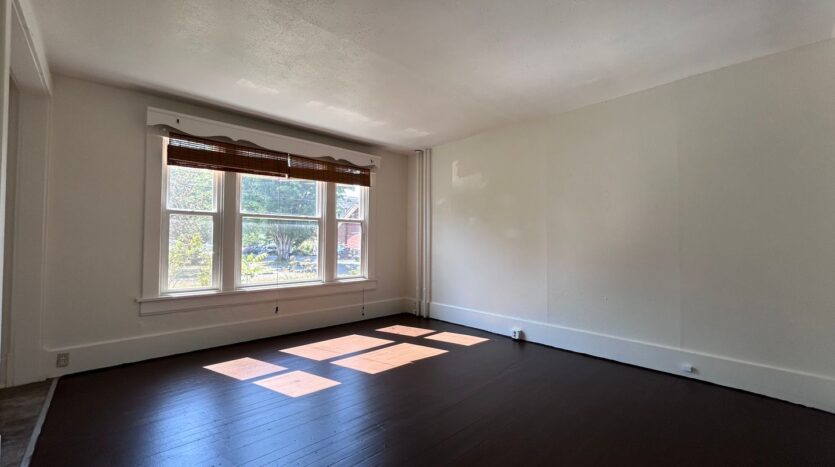 1801 I street - #2 - Bellingham - Washington - 2 bed, 1 bath rental property