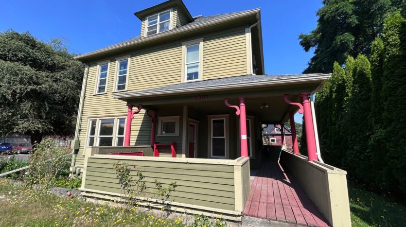 1801 I street - #2 - Bellingham - Washington - 2 bed, 1 bath rental property