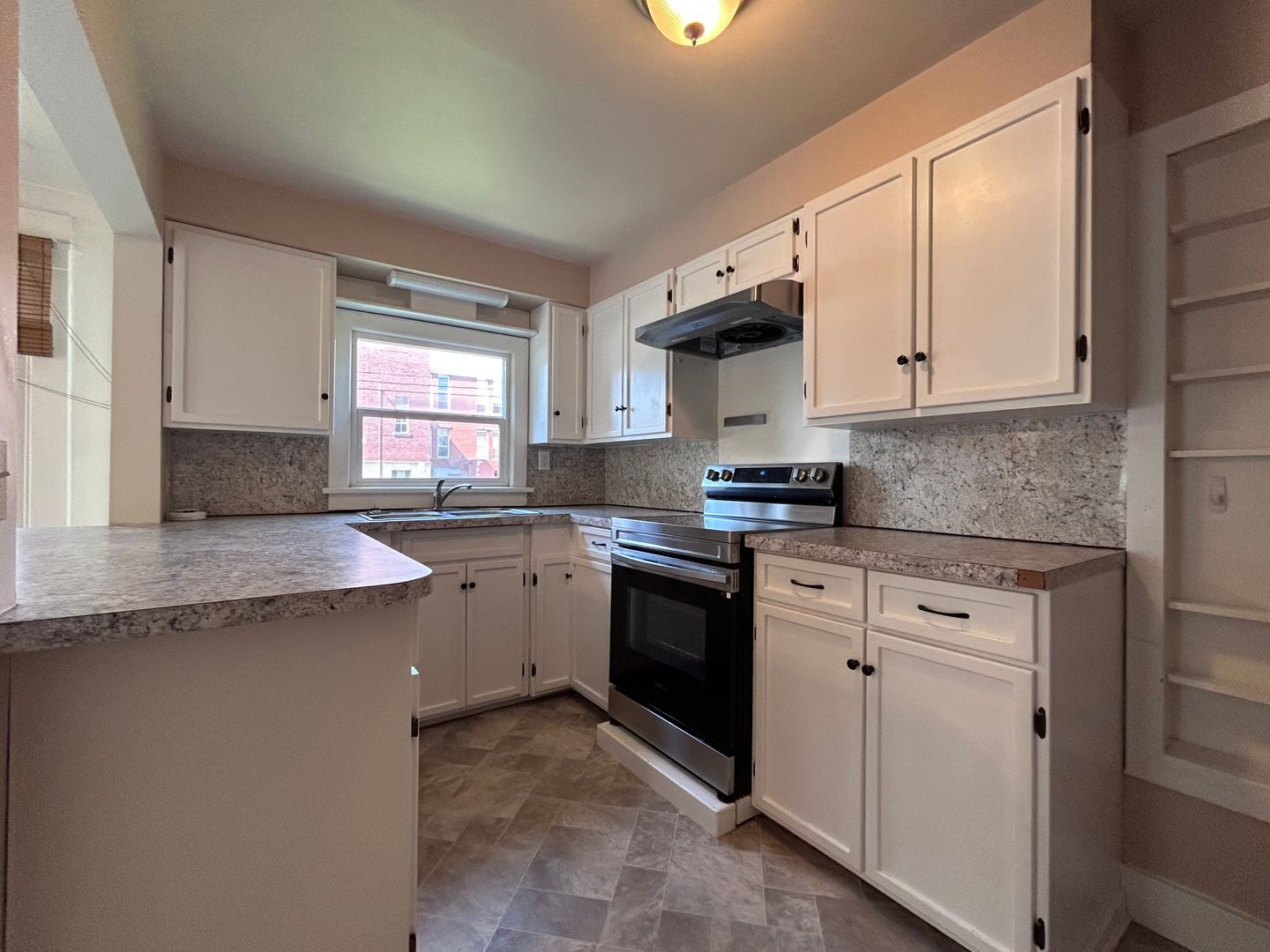 1801 I street - #2 - Bellingham - Washington - 2 bed, 1 bath rental property