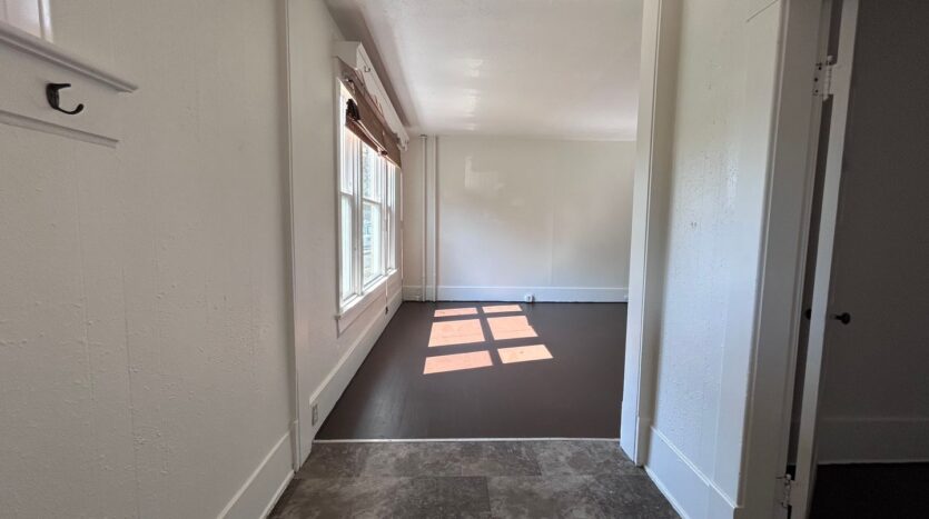 1801 I street - #2 - Bellingham - Washington - 2 bed, 1 bath rental property