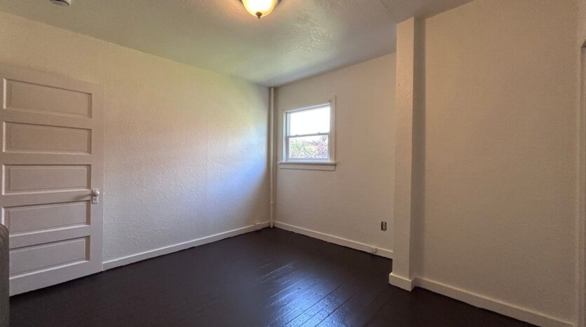 1801 I street - #2 - Bellingham - Washington - 2 bed, 1 bath rental property
