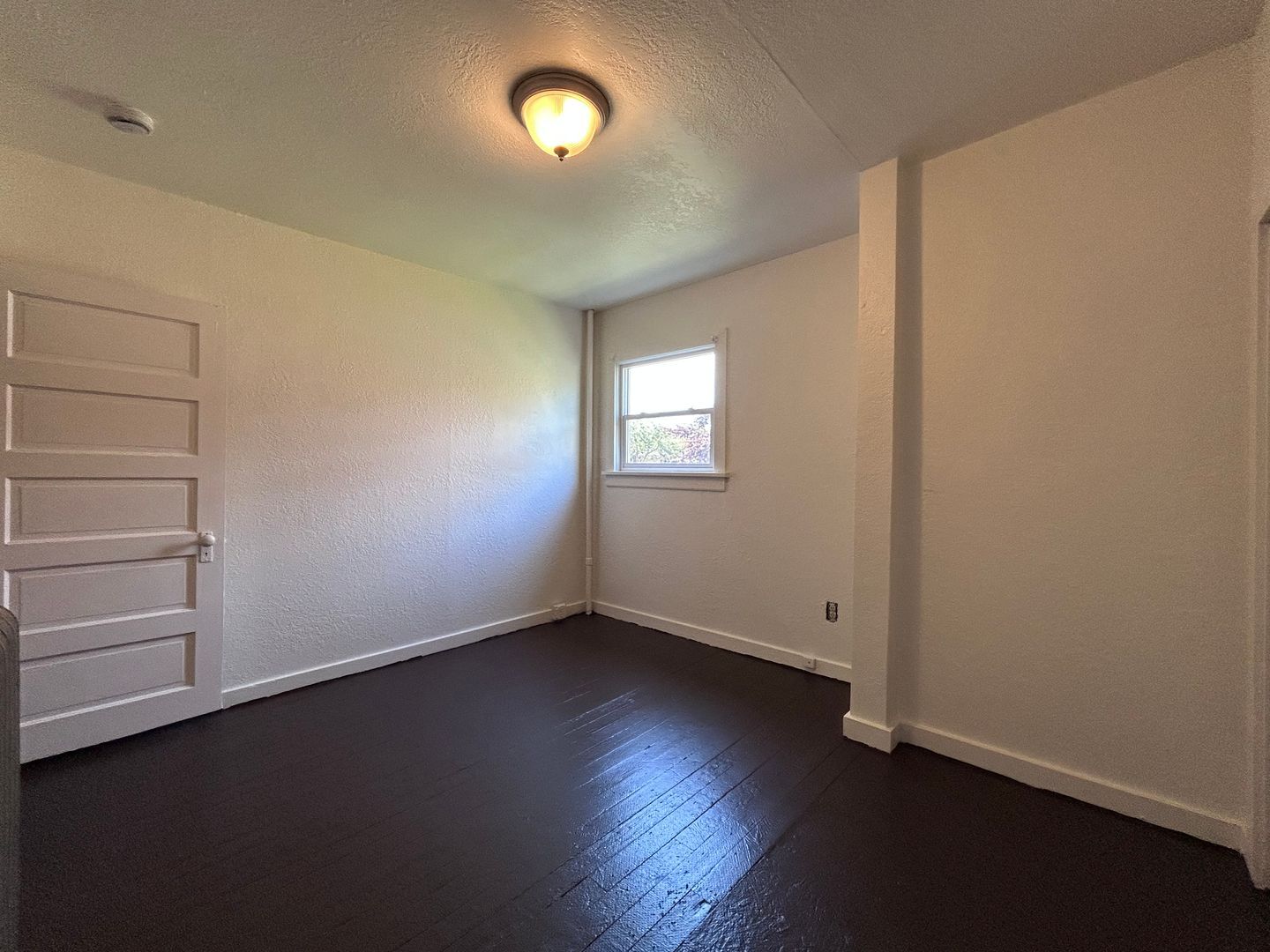 1801 I street - #2 - Bellingham - Washington - 2 bed, 1 bath rental property