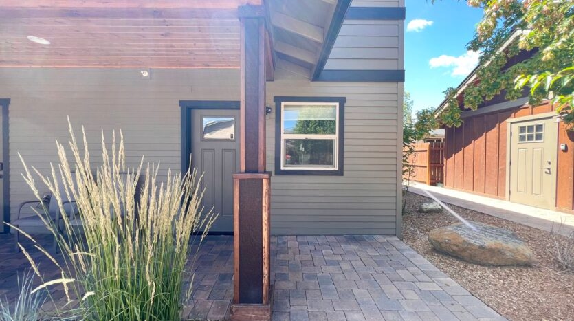 181 E Tall Fir Court - B - Sisters - Oregon - 1 bath rental property