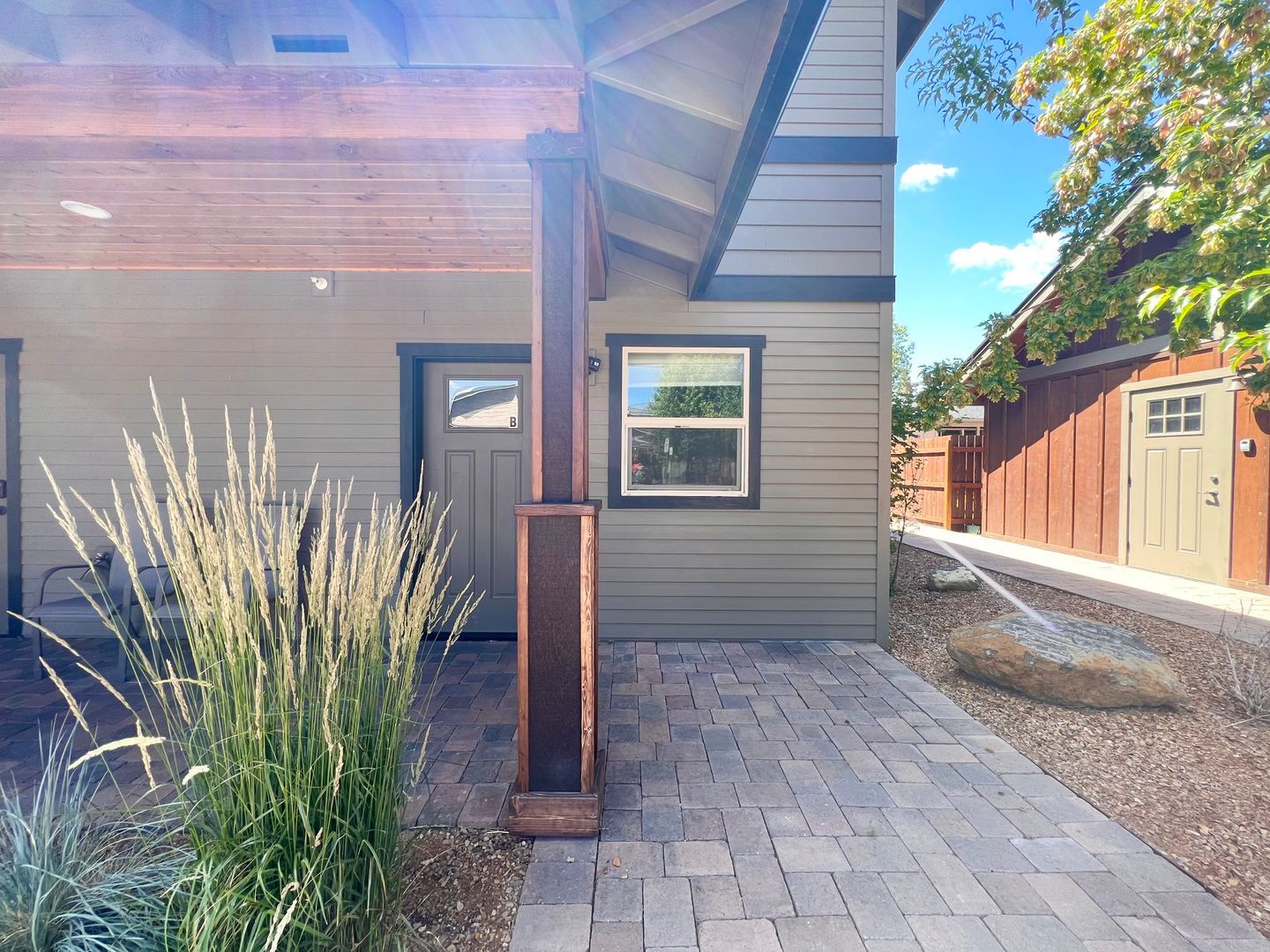 181 E Tall Fir Court - B - Sisters - Oregon - 1 bath rental property