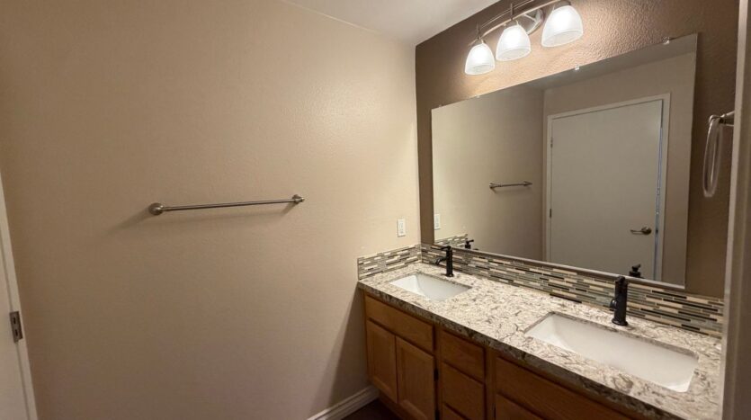 1886 Nantes Pl Unit 122 - Chula Vista - California - 3 bed, 2 bath rental property