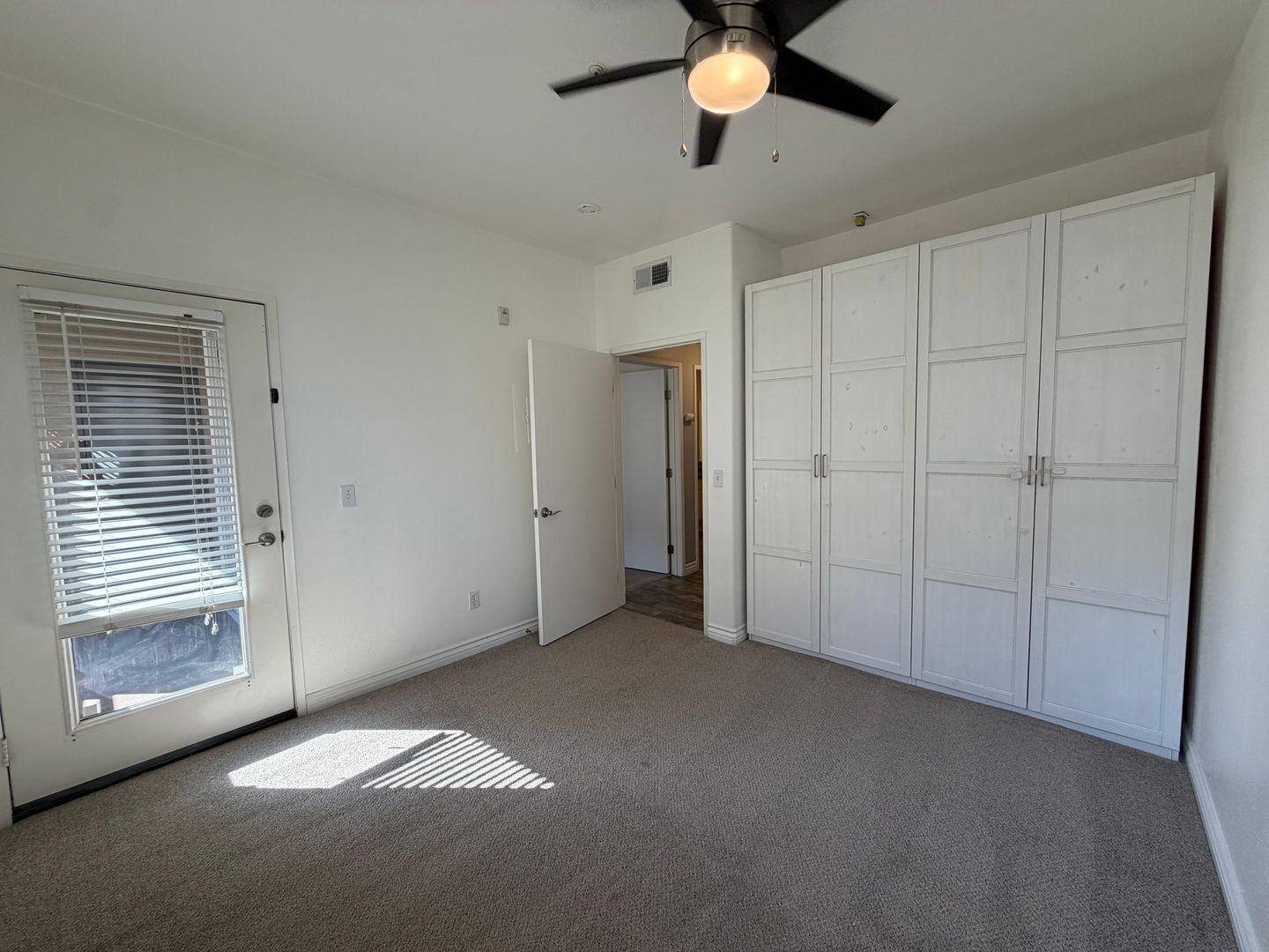 1886 Nantes Pl Unit 122 - Chula Vista - California - 3 bed, 2 bath rental property