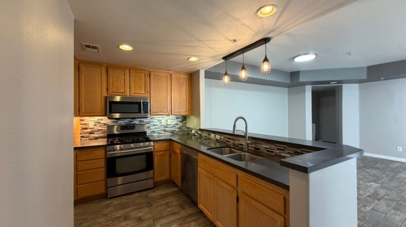 1886 Nantes Pl Unit 122 - Chula Vista - California - 3 bed, 2 bath rental property