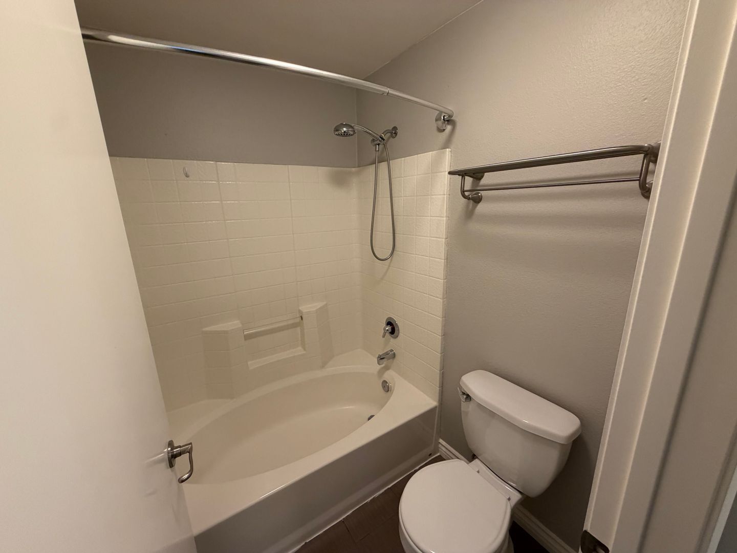 1886 Nantes Pl Unit 122 - Chula Vista - California - 3 bed, 2 bath rental property