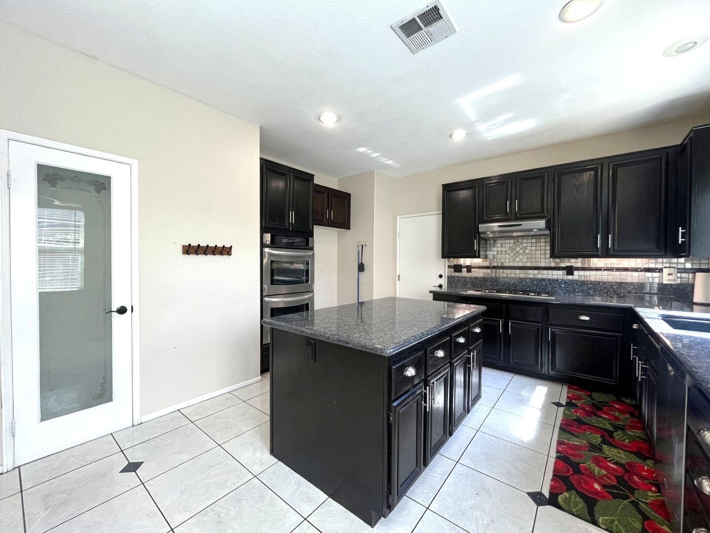 19059 Weathervane Pl - Riverside - California - 4 bed, 2.5 bath rental property