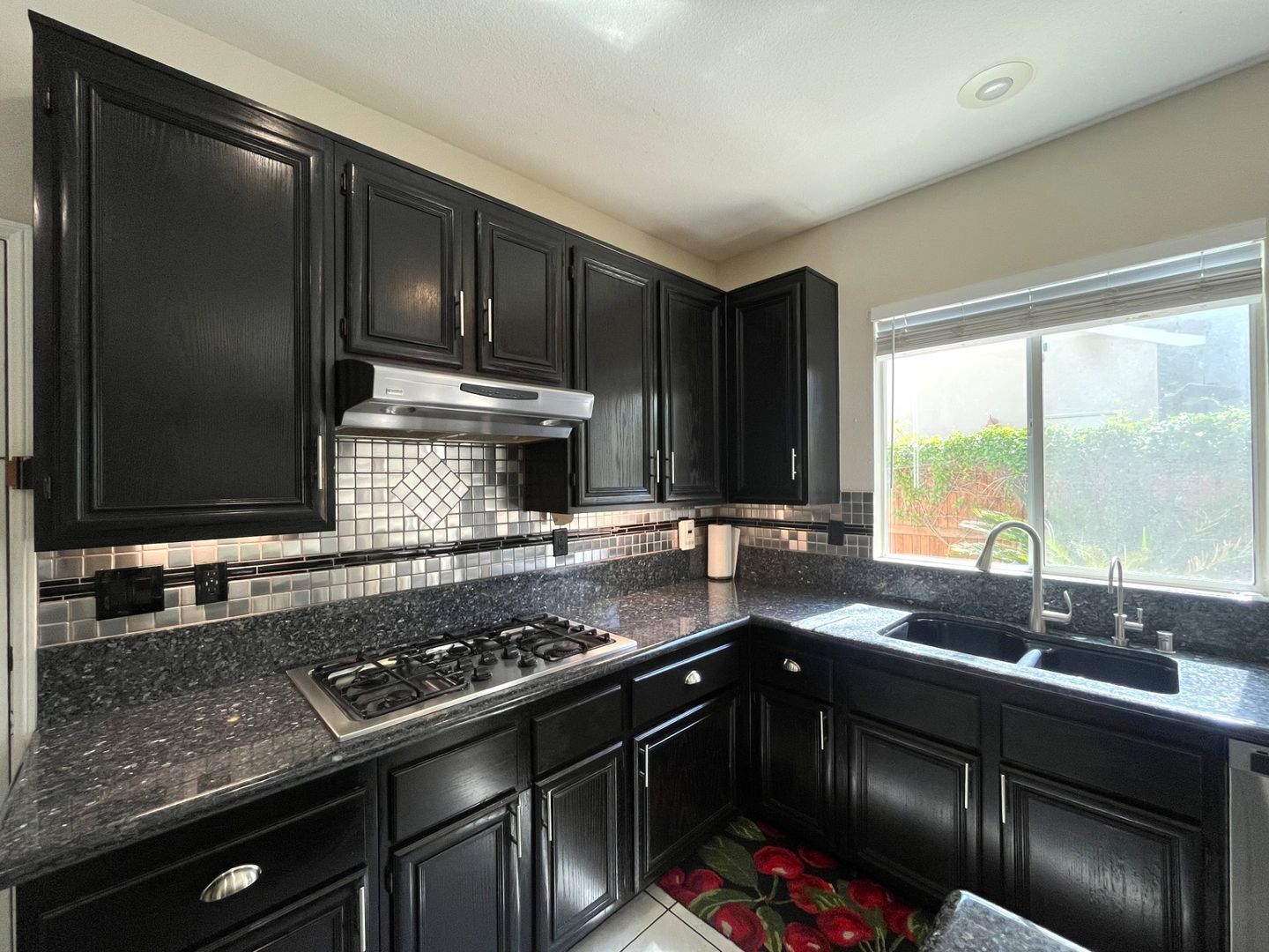 19059 Weathervane Pl - Riverside - California - 4 bed, 2.5 bath rental property