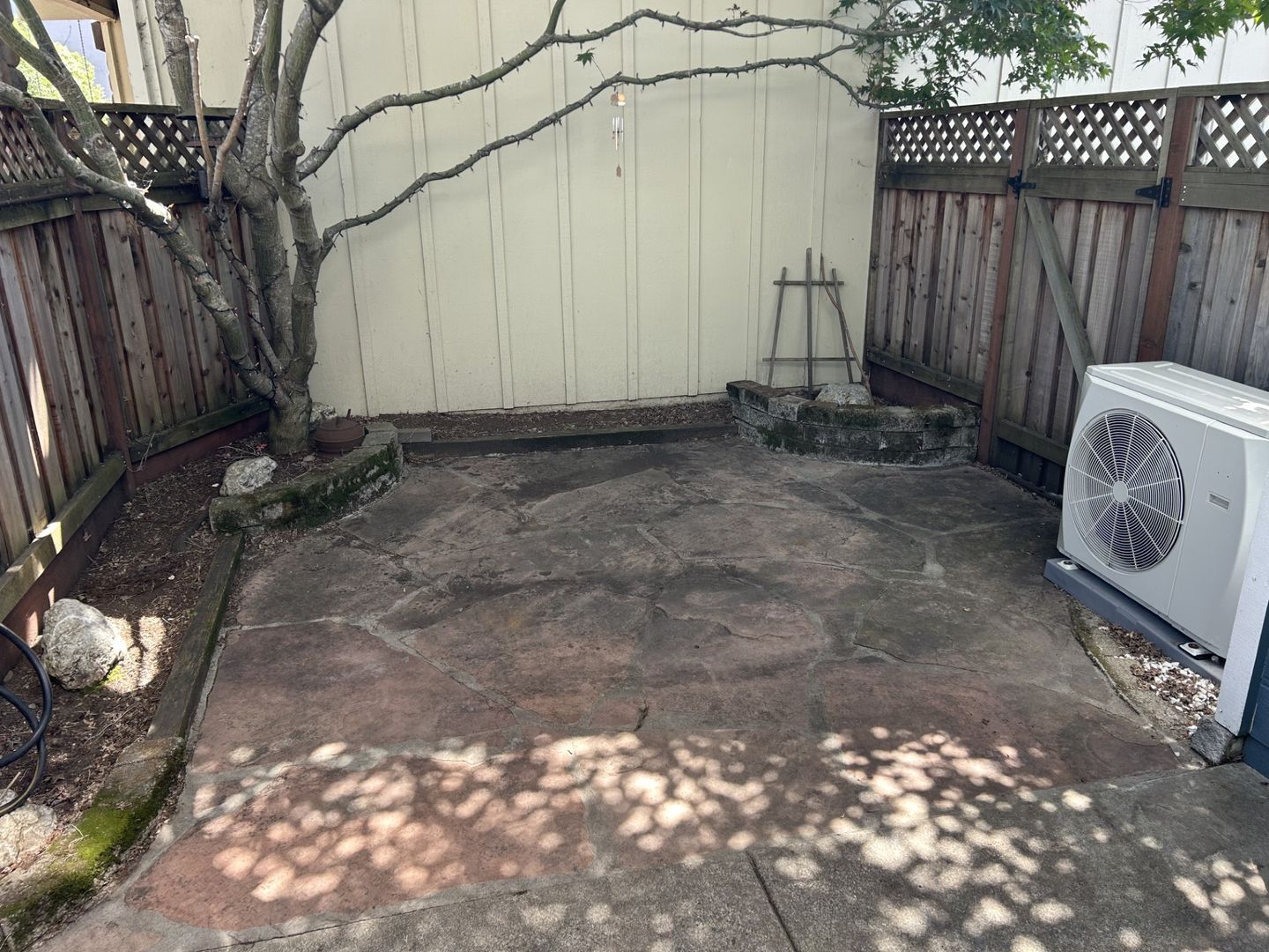 1911 Alpine Court - Petaluma - California - 3 bed, 2.5 bath rental property