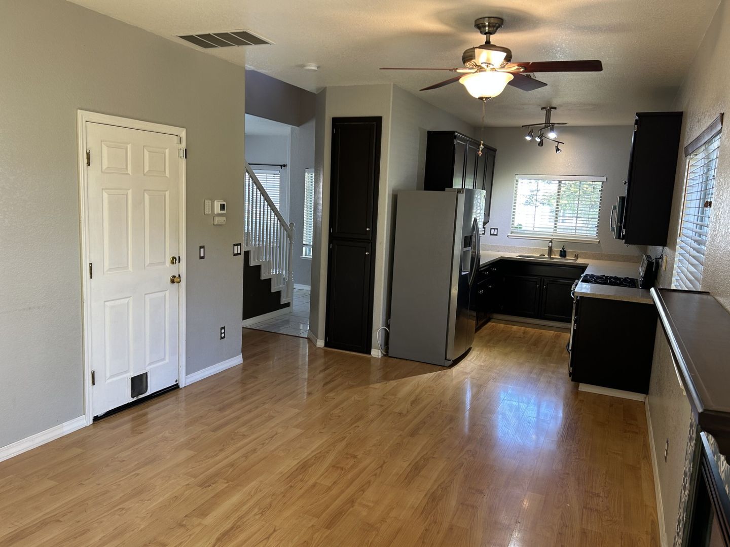 1911 Alpine Court - Petaluma - California - 3 bed, 2.5 bath rental property