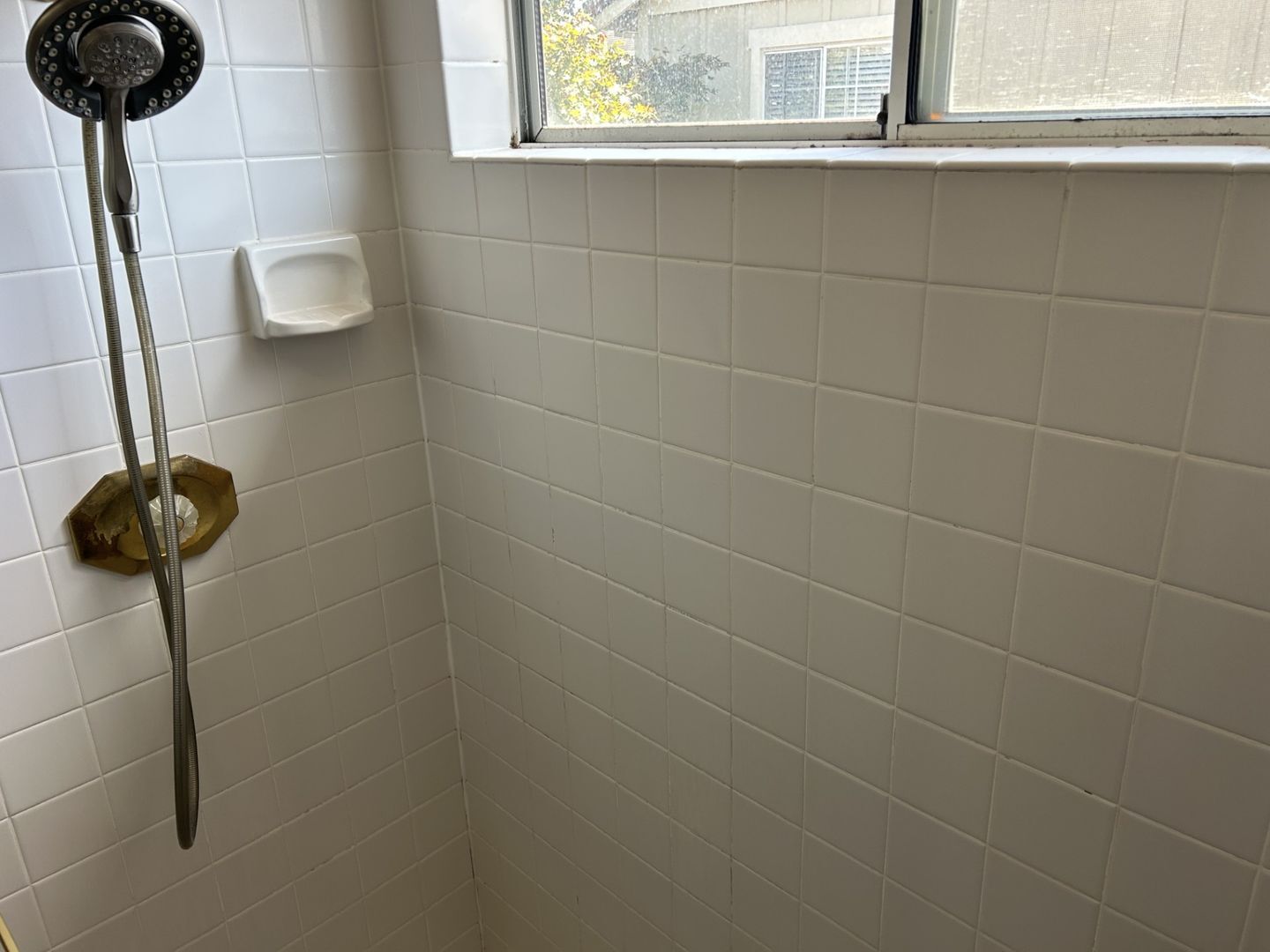 1911 Alpine Court - Petaluma - California - 3 bed, 2.5 bath rental property