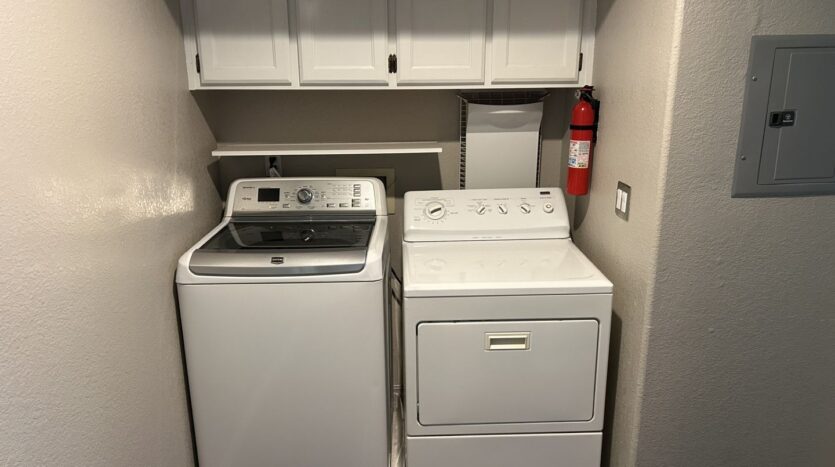 1911 Alpine Court - Petaluma - California - 3 bed, 2.5 bath rental property