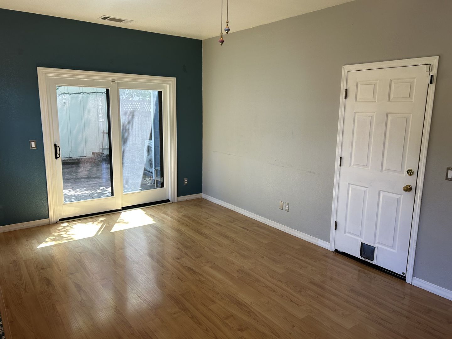 1911 Alpine Court - Petaluma - California - 3 bed, 2.5 bath rental property