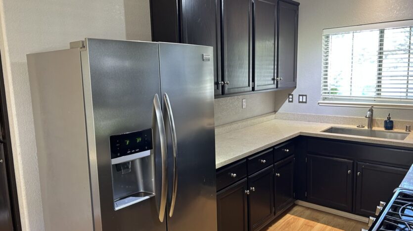1911 Alpine Court - Petaluma - California - 3 bed, 2.5 bath rental property
