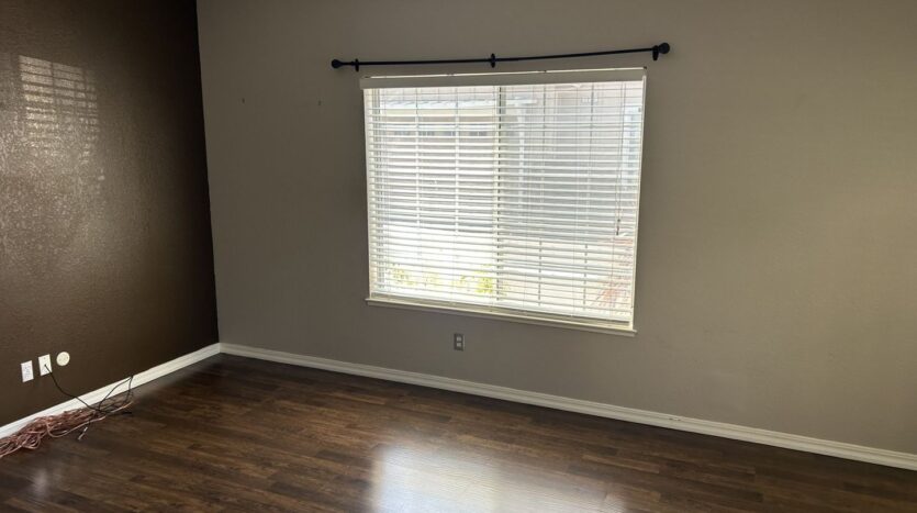 1911 Alpine Court - Petaluma - California - 3 bed, 2.5 bath rental property