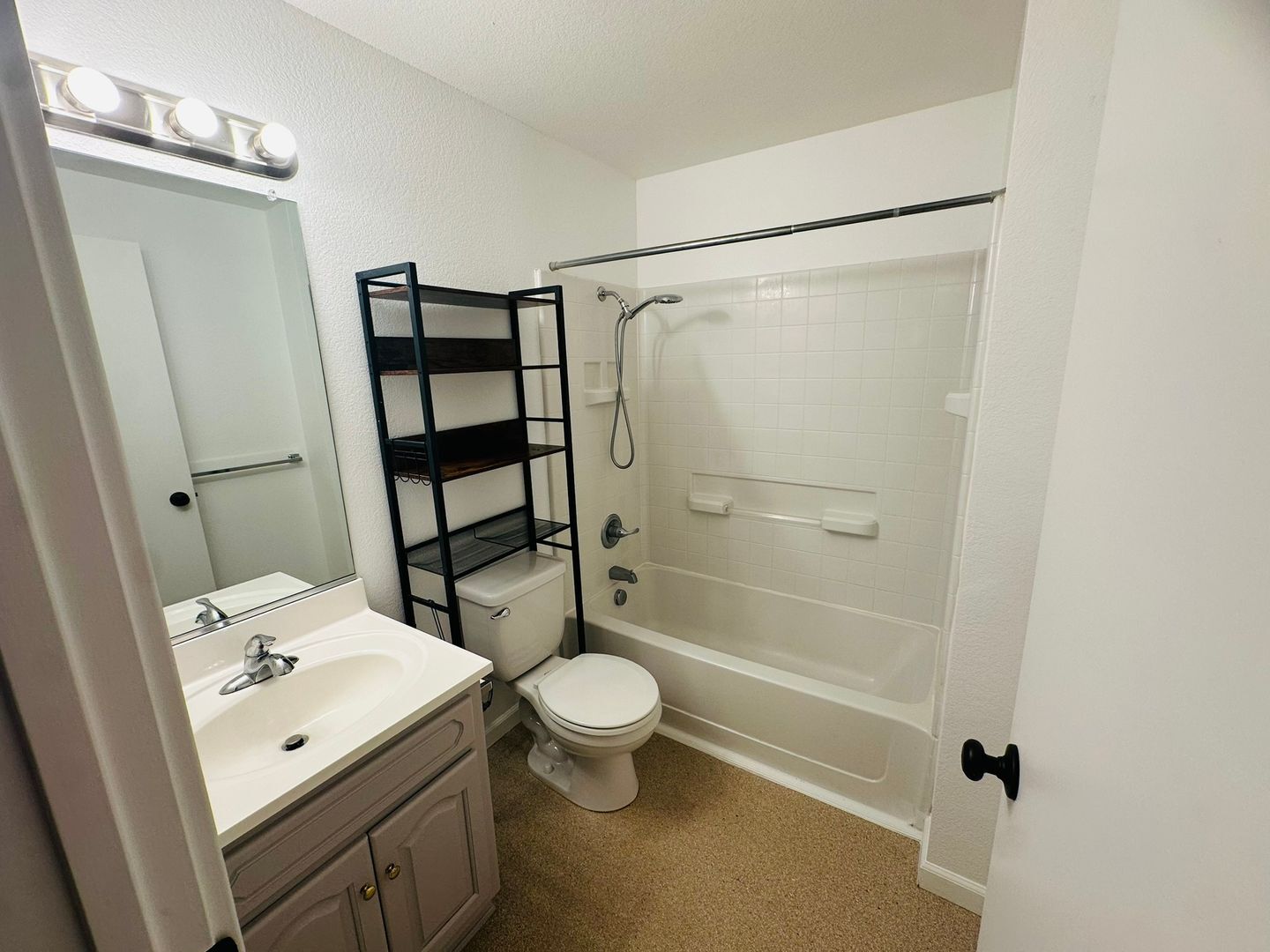 1915 10th Street  Apt 1  - Sacramento - California - 1 bed, 1 bath rental property