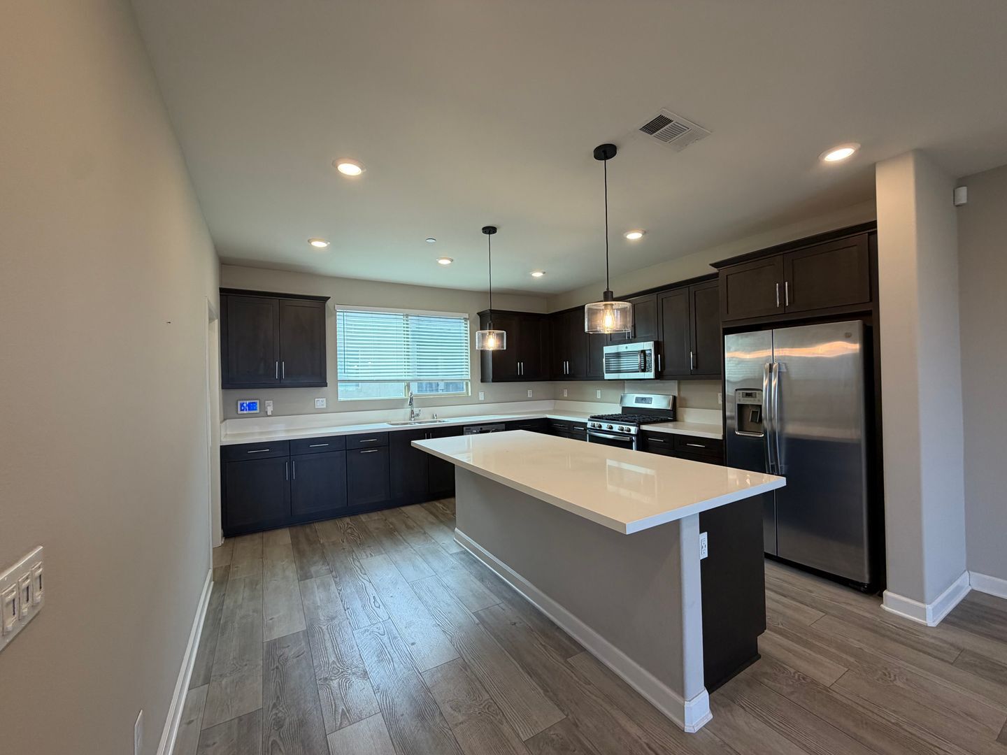 1922 Strata Street Unit 5 - Chula Vista - California - 4 bed, 3.5 bath rental property