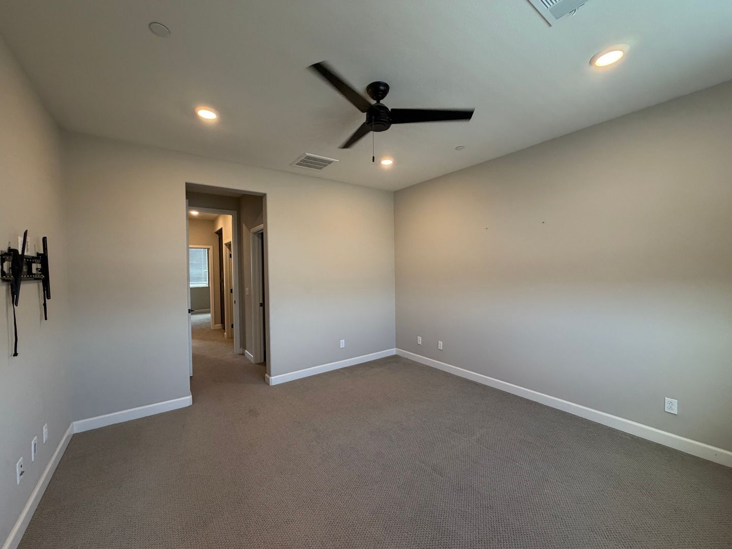 1922 Strata Street Unit 5 - Chula Vista - California - 4 bed, 3.5 bath rental property