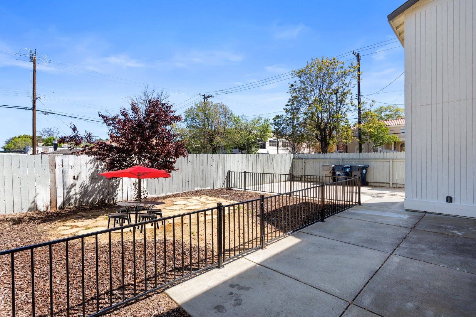 1927 P St APT B - Sacramento - California - 2 bed, 2 bath rental property