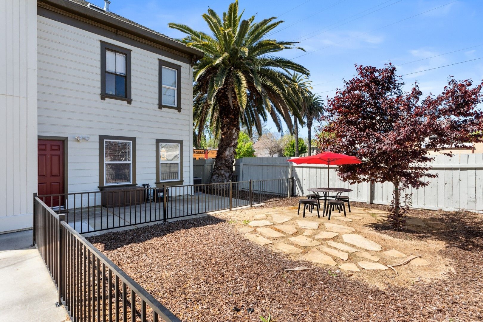 1927 P St APT B - Sacramento - California - 2 bed, 2 bath rental property