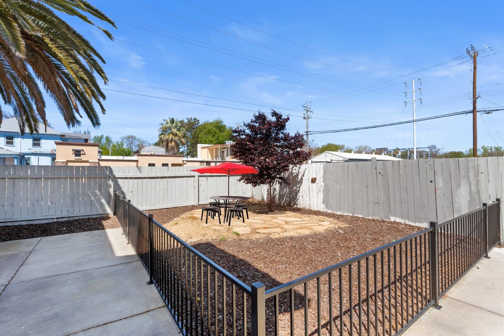 1927 P St APT B - Sacramento - California - 2 bed, 2 bath rental property