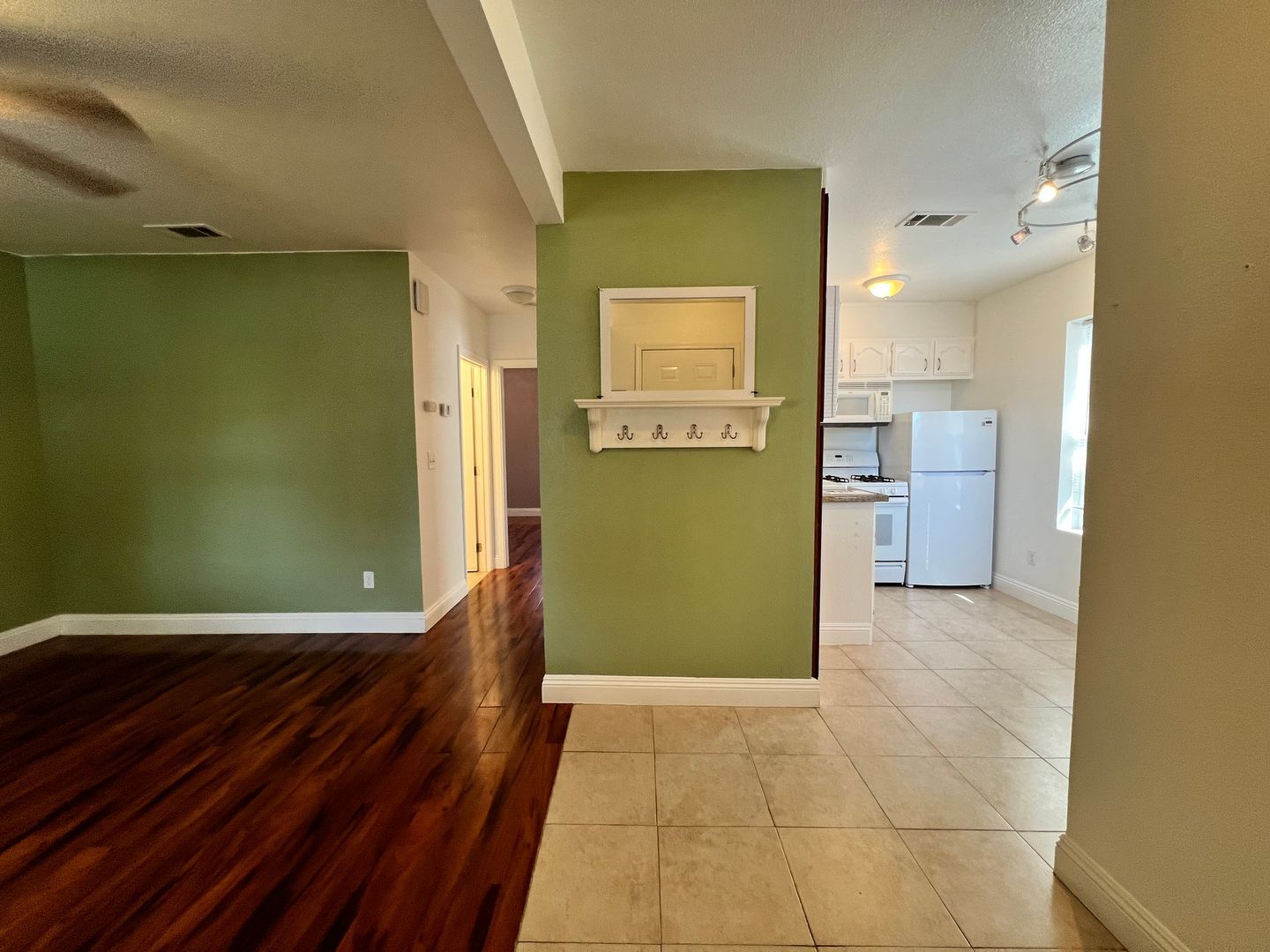 1927 P St APT B - Sacramento - California - 2 bed, 2 bath rental property