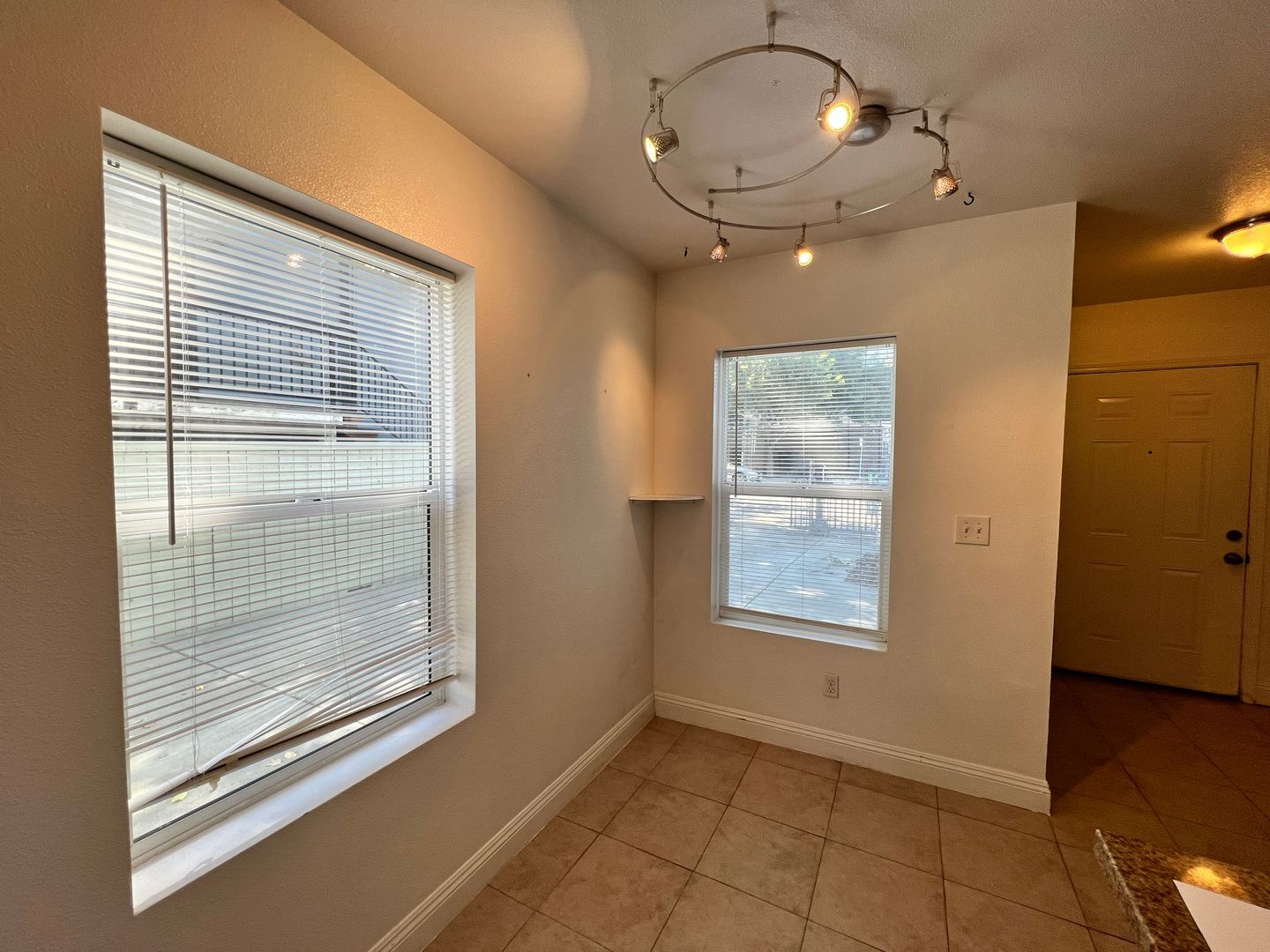 1927 P St APT B - Sacramento - California - 2 bed, 2 bath rental property