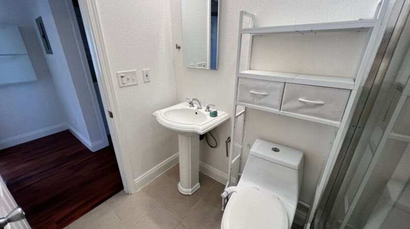 1927 P St APT B - Sacramento - California - 2 bed, 2 bath rental property