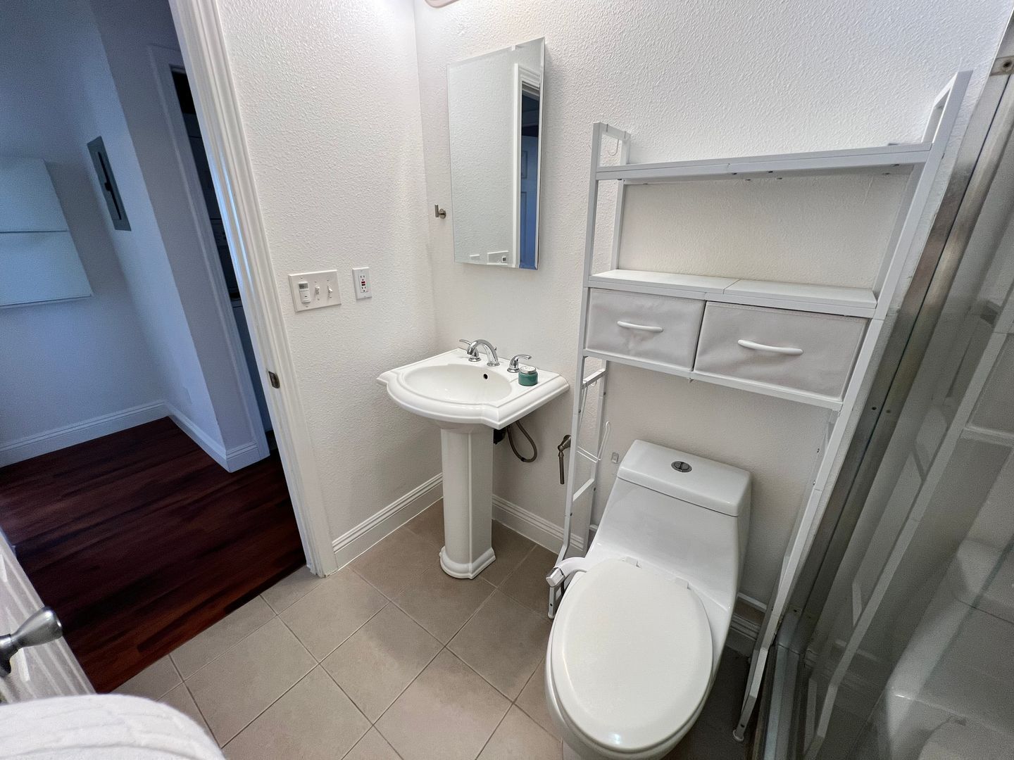 1927 P St APT B - Sacramento - California - 2 bed, 2 bath rental property