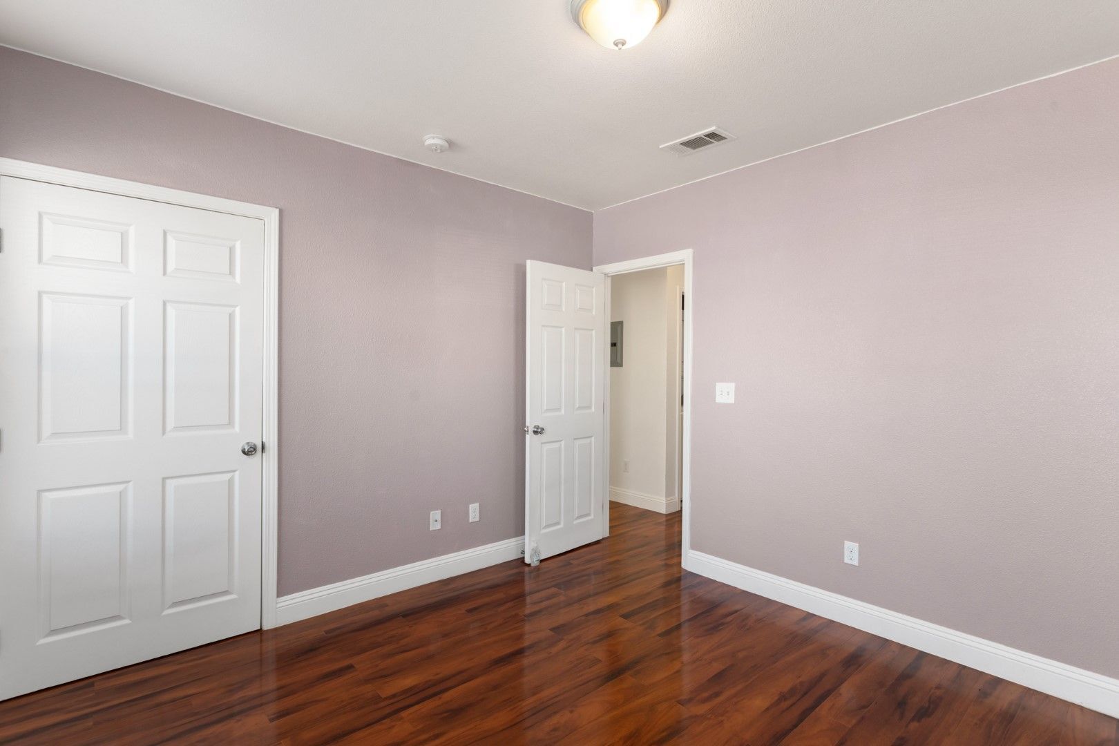 1927 P St APT B - Sacramento - California - 2 bed, 2 bath rental property