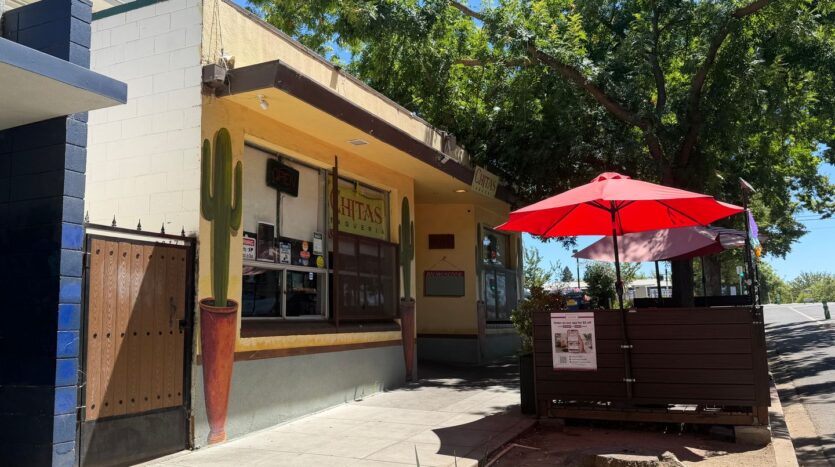 2017 Q St  - Sacramento - California - 3 bed, 1 bath rental property
