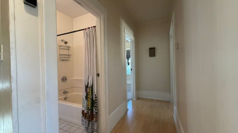 2017 Q St  - Sacramento - California - 3 bed, 1 bath rental property