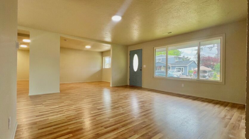 2020 SE 154th Ave  - Portland - Oregon - 4 bed, 2 bath rental property