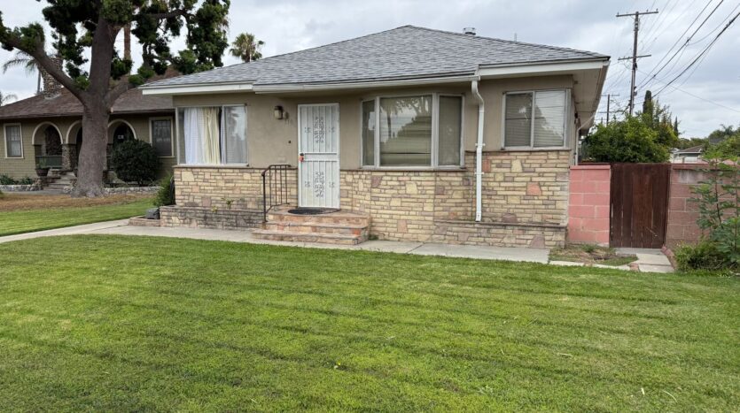 210 & 212 W South St - Anaheim - California - 2 bed, 1 bath rental property