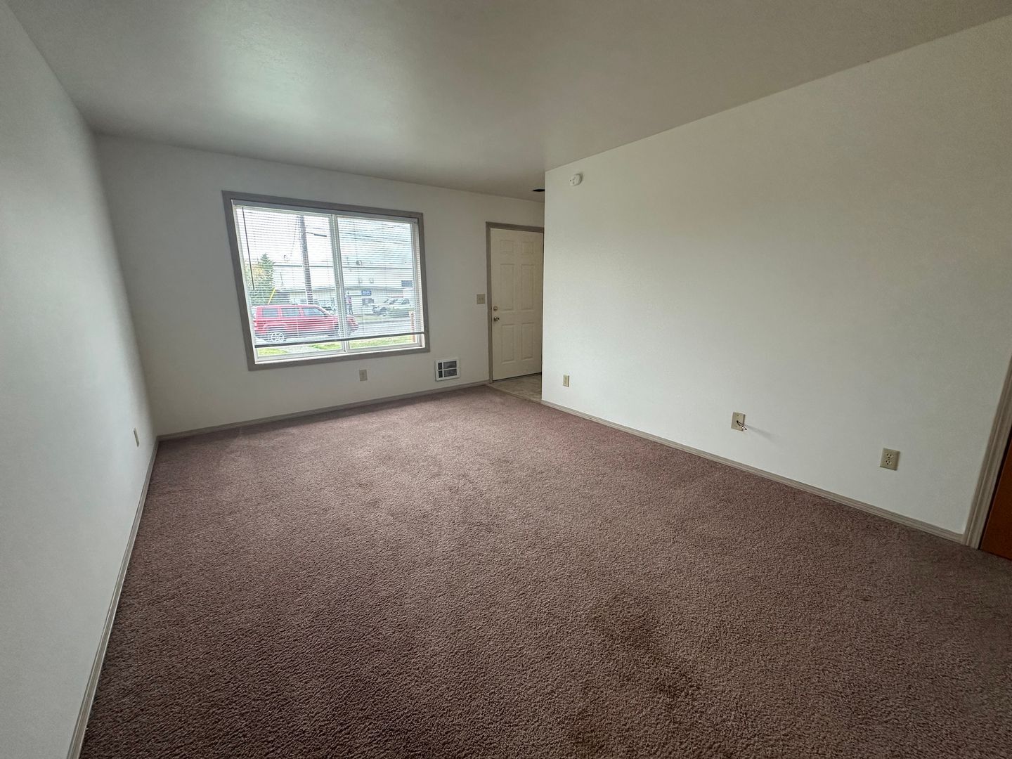 2104/2106/2108 Woburn Street - Bellingham - Washington - 3 bed, 2.5 bath rental property