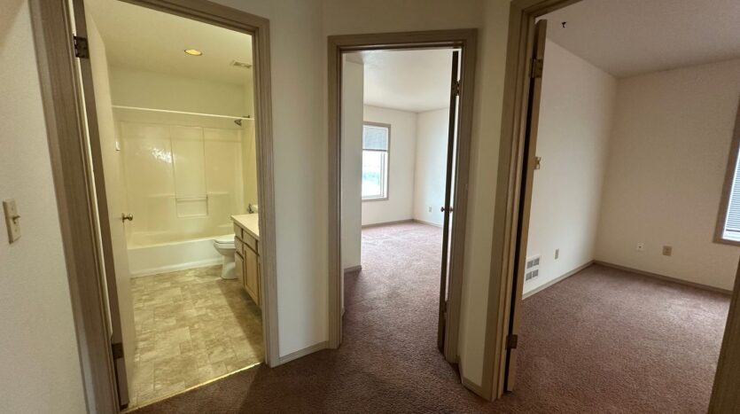 2104/2106/2108 Woburn Street - Bellingham - Washington - 3 bed, 2.5 bath rental property