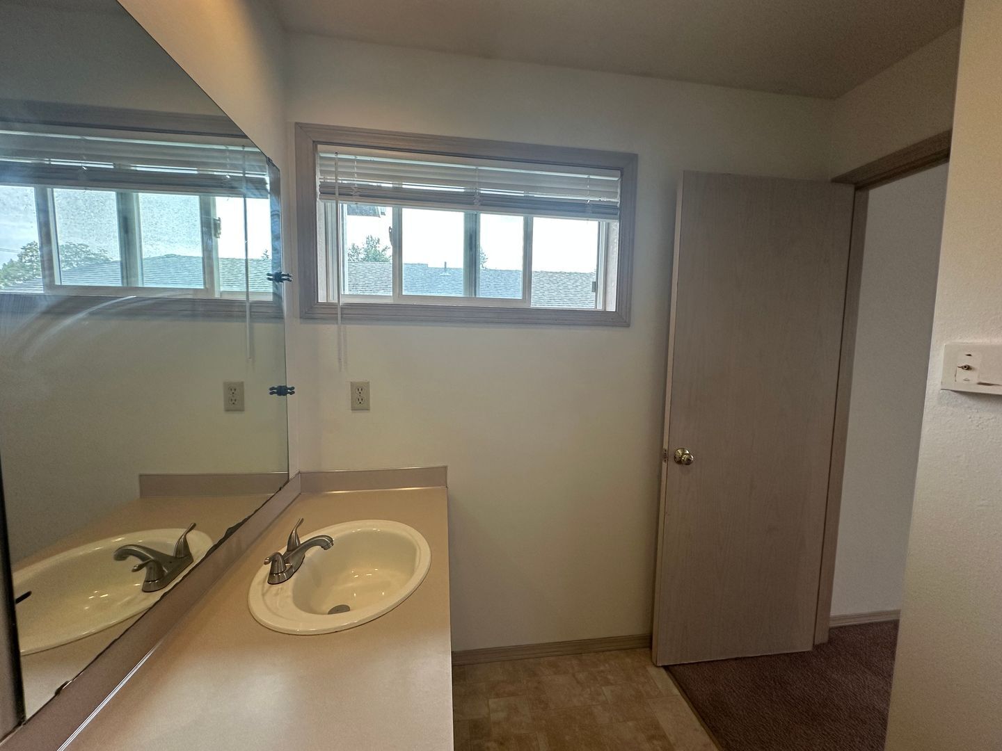 2104/2106/2108 Woburn Street - Bellingham - Washington - 3 bed, 2.5 bath rental property