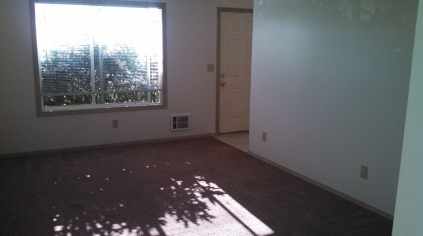 2104/2106/2108 Woburn Street - Bellingham - Washington - 3 bed, 2.5 bath rental property