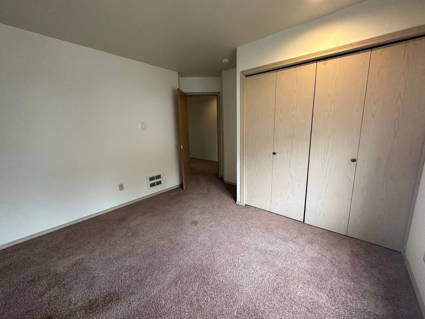 2104/2106/2108 Woburn Street - Bellingham - Washington - 3 bed, 2.5 bath rental property