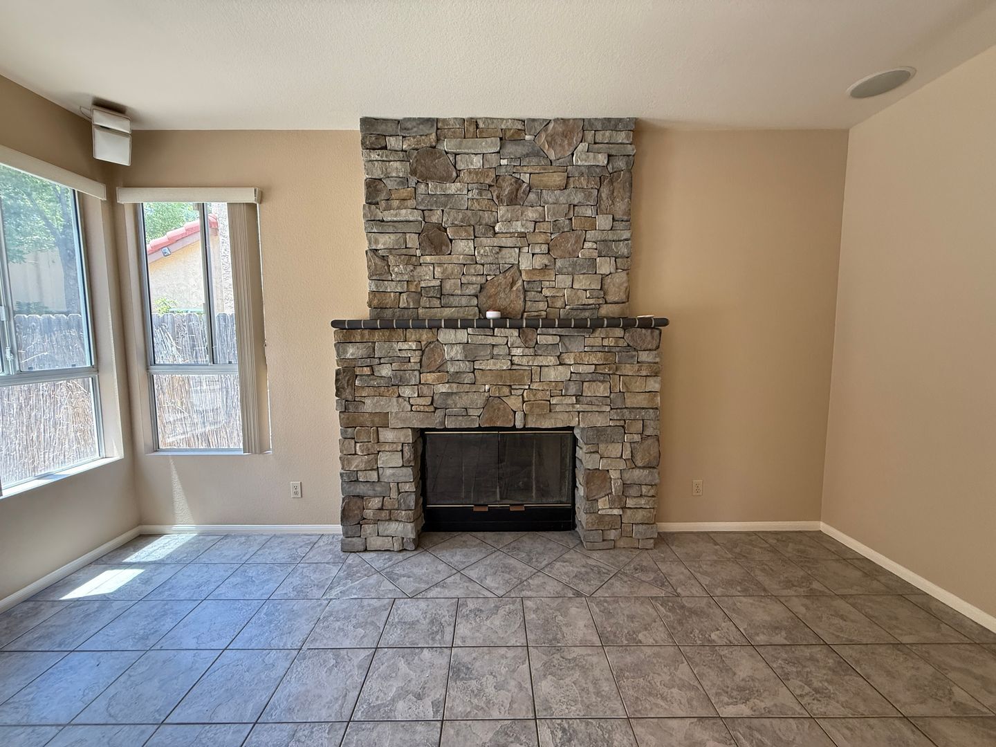 216 Richmond Park Place - Chula Vista - California - 4 bed, 2.5 bath rental property
