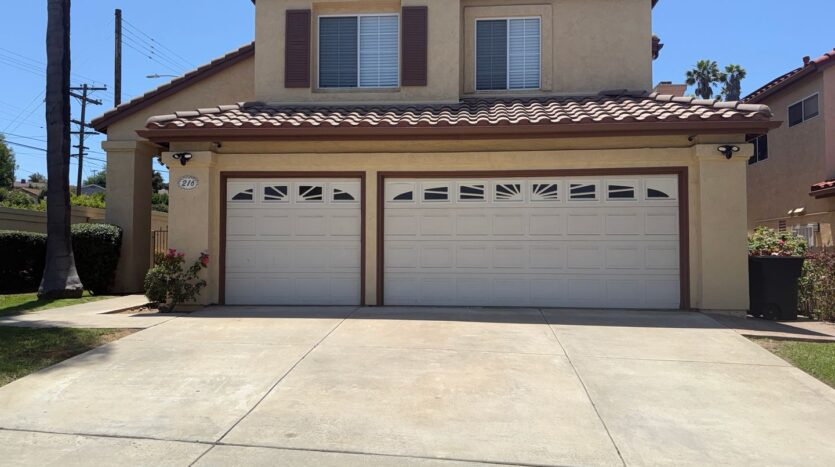 216 Richmond Park Place - Chula Vista - California - 4 bed, 2.5 bath rental property