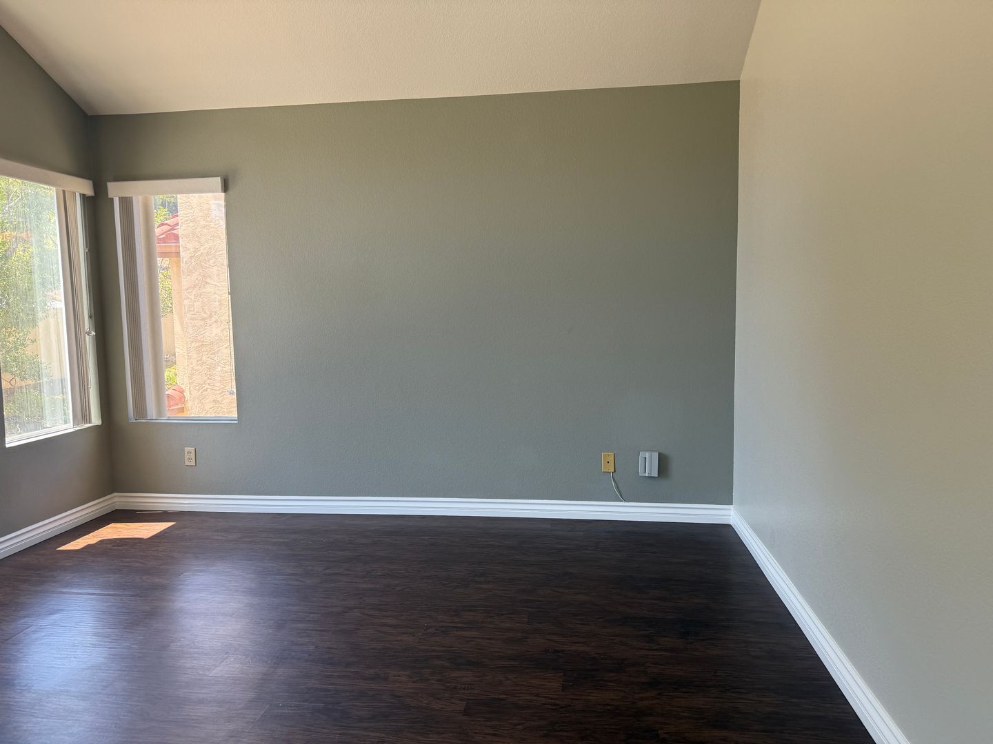 216 Richmond Park Place - Chula Vista - California - 4 bed, 2.5 bath rental property
