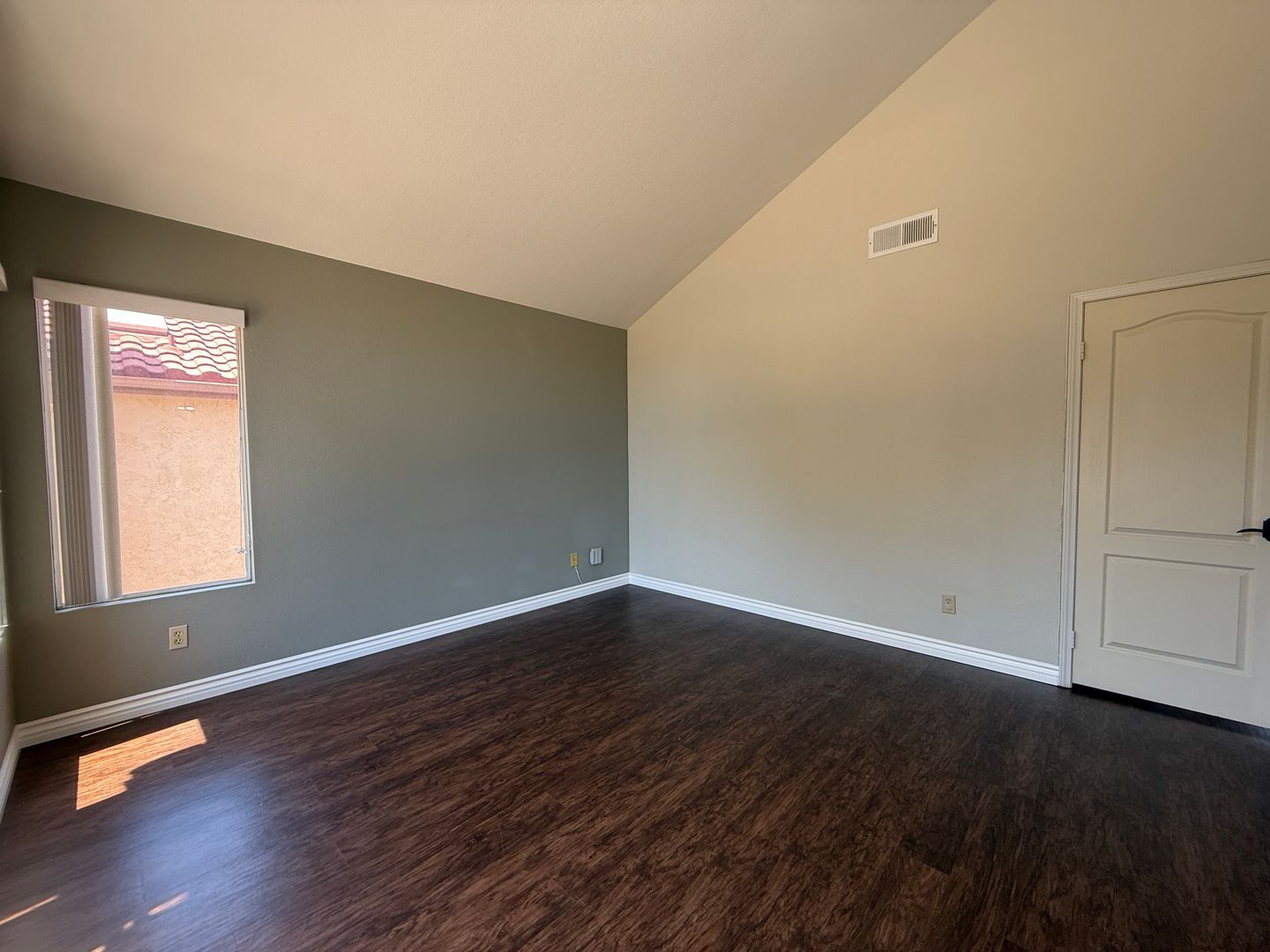 216 Richmond Park Place - Chula Vista - California - 4 bed, 2.5 bath rental property
